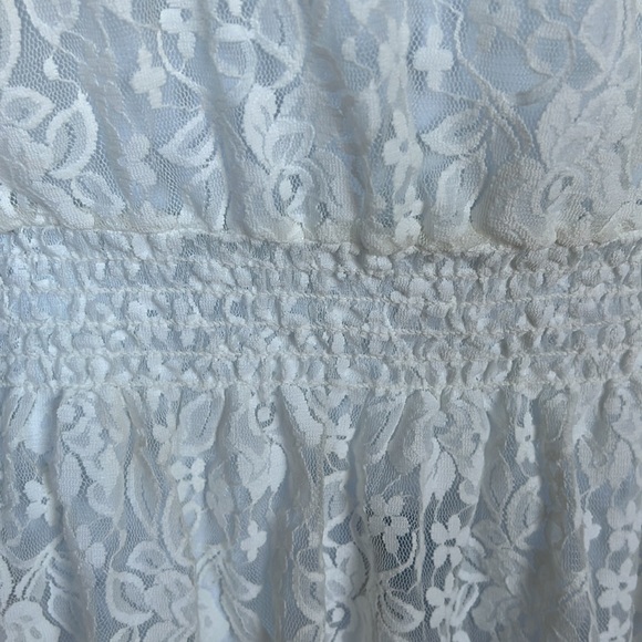 💥💥Nue Options Medium White Lacy Blouse - Picture 3 of 13